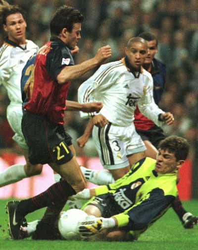  LES  PREMIERS CONTACTS DE  CASILLAS